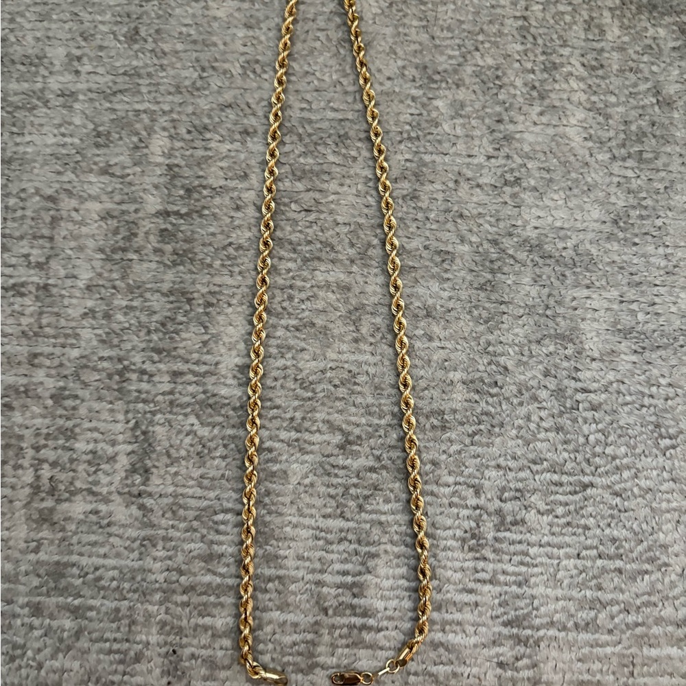 GUC Stamped 14k gold rope necklace. 20 inches long - Picture 2 of 14